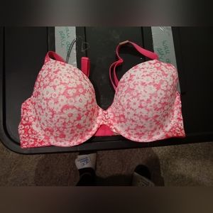 Victoria's secret bra